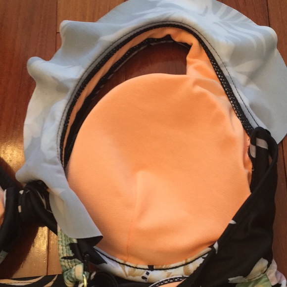 NWT Sizes small left only - Picture 11 of 11